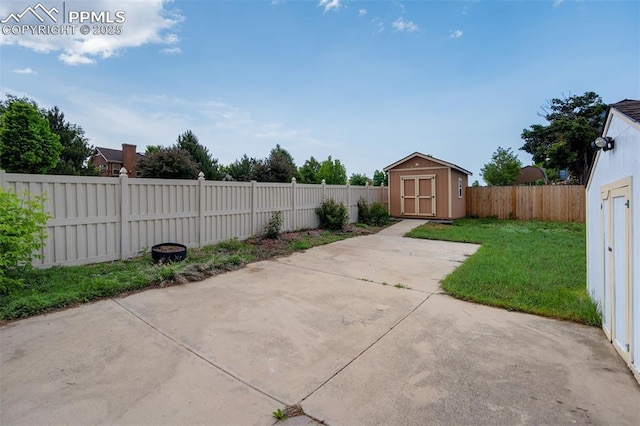 3905 Allgood Dr, Colorado Springs, CO 80911 - view of patio / terrace
