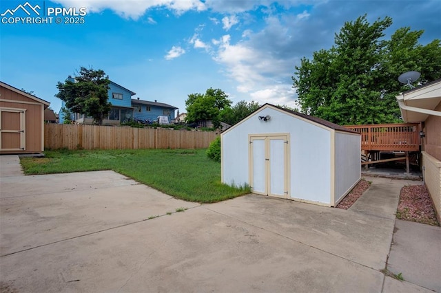 3905 Allgood Dr, Colorado Springs, CO 80911 - view of patio with a deck