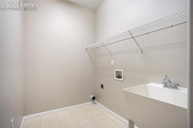 1264 Castle Hills Pl, Colorado Springs, CO 80921 - laundry room with washer hookup, baseboards, and electric dryer hookup