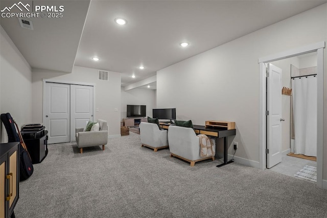 7907 Tremble Pt, Colorado Springs, CO 80908 - living room featuring carpet, recessed lighting, and baseboards