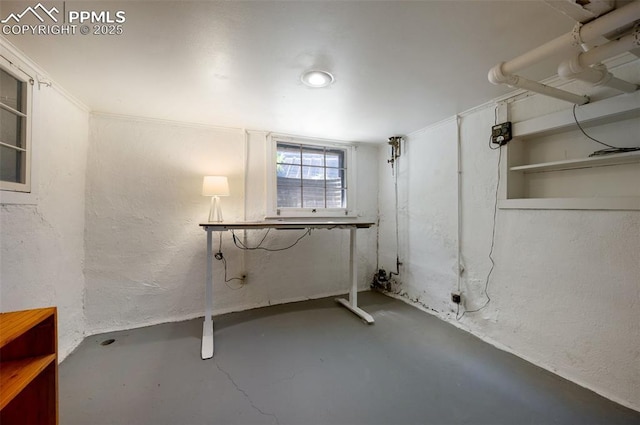1505 Cheyenne Blvd, Colorado Springs, CO 80906 - basement with a textured wall