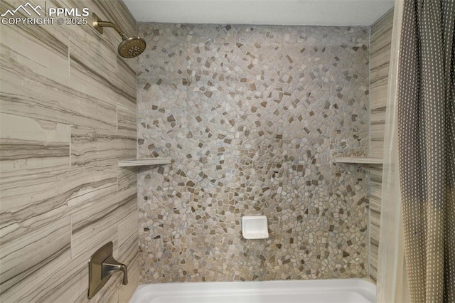 6940 Franciville Rd, Colorado Springs, CO 80908 - bathroom featuring shower / bath combo with shower curtain