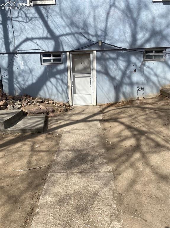 909 E Costilla St, Colorado Springs, CO 80903 - view of garage
