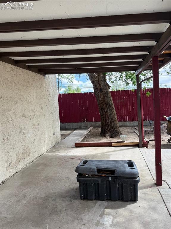 2531 Gunnison St, Colorado Springs, CO 80909 - view of patio / terrace