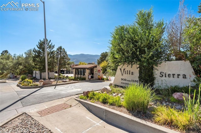 954 Fontmore Rd Unit B, Colorado Springs, CO 80904 - community / neighborhood sign featuring a mountain view