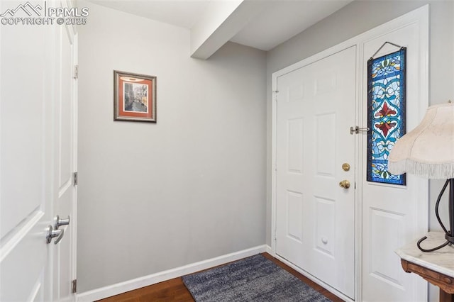 954 Fontmore Rd Unit B, Colorado Springs, CO 80904 - foyer featuring dark wood finished floors and baseboards