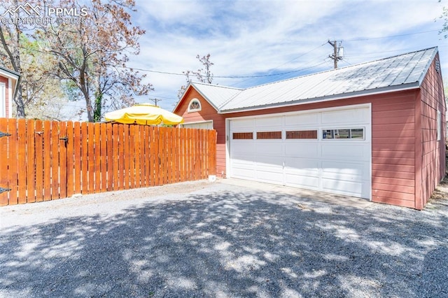 521 W Corona Ave, Pueblo, CO 81004 - detached garage featuring fence