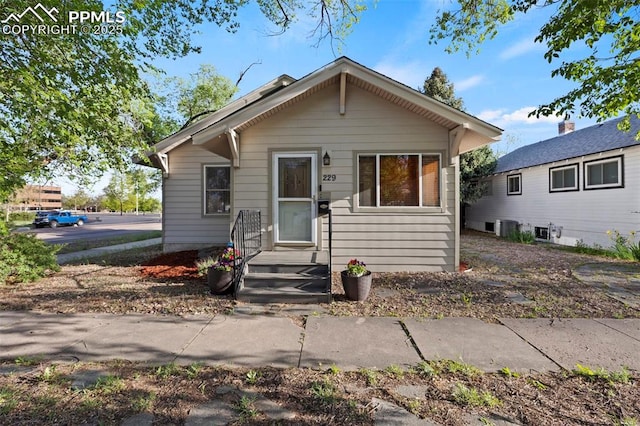 229 E Washington St, Colorado Springs, CO 80907 - bungalow-style home featuring central AC