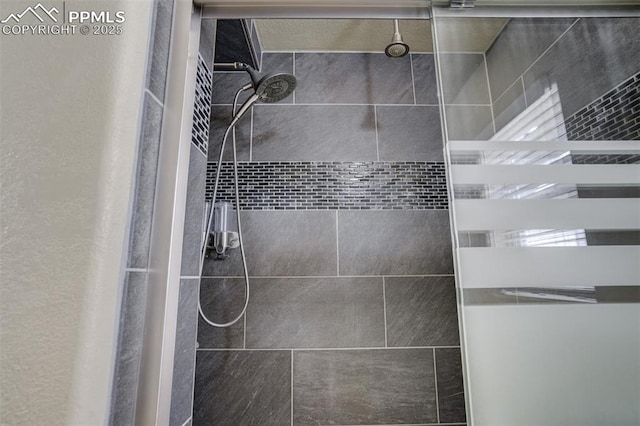 7923 Wagonwood Pl, Colorado Springs, CO 80908 - detailed view of tiled shower