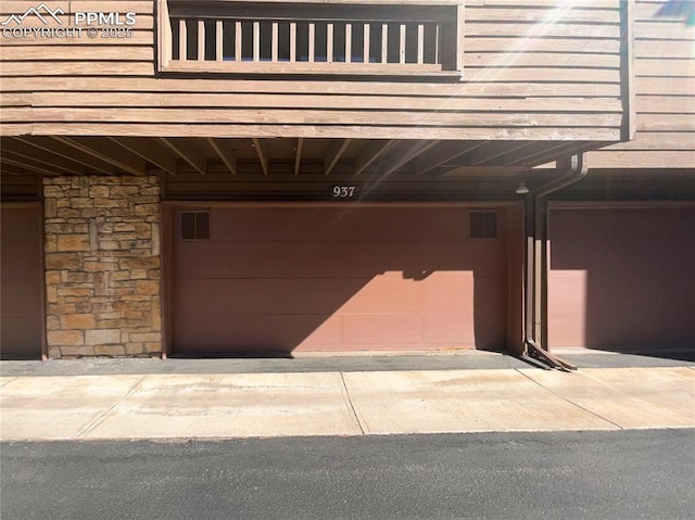 937 Moorings Dr, Colorado Springs, CO 80906 - view of garage