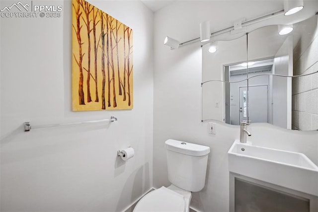 3 Heather Cir, Colorado Springs, CO 80906 - half bathroom featuring toilet and vanity