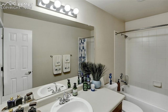 10641 Greenbelt Dr, Peyton, CO 80831 - full bathroom featuring vanity, shower / bath combo, and toilet