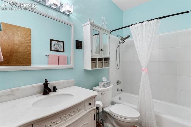 802 Red Eagle Ct, Woodland Park, CO 80863 - full bath with shower / bath combo with shower curtain, toilet, and vanity