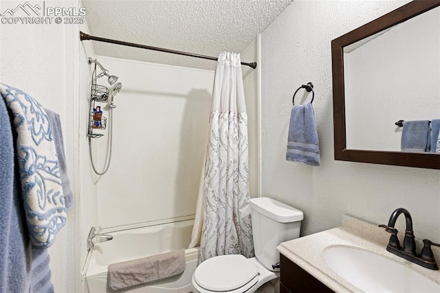 9180 S Rush Rd, Rush, CO 80833 - bathroom with vanity, shower / bath combination with curtain, toilet, and a textured ceiling
