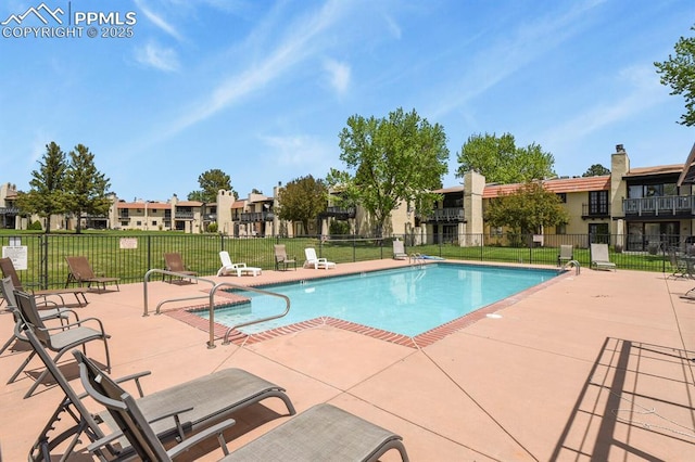1018 Fontmore Rd Unit D, Colorado Springs, CO 80904 - community pool with a patio area