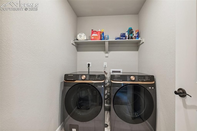 10671 Larimar Pt, Colorado Springs, CO 80905 - laundry area featuring separate washer and dryer and baseboards