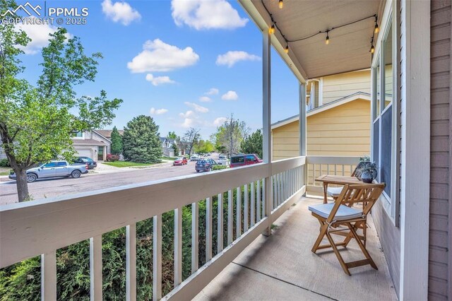 6390 Moccasin Pass Ct, Colorado Springs, CO 80919 - view of balcony