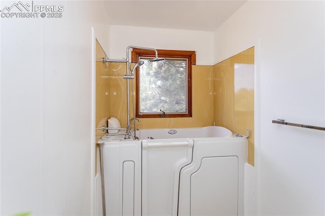 6331 Mesedge Dr, Colorado Springs, CO 80919 - view of laundry area