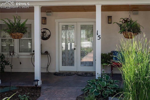 15 Cypress Ln, Colorado Springs, CO 80906 - entrance to property with stucco siding and french doors
