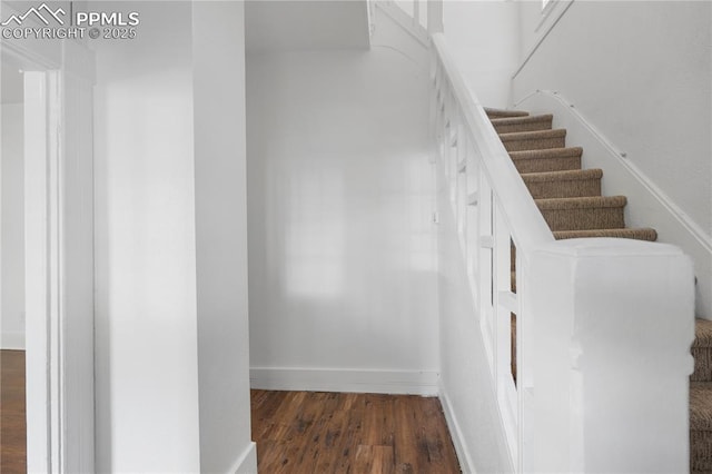 322 Broadway Ave, Pueblo, CO 81004 - stairway with wood finished floors and baseboards