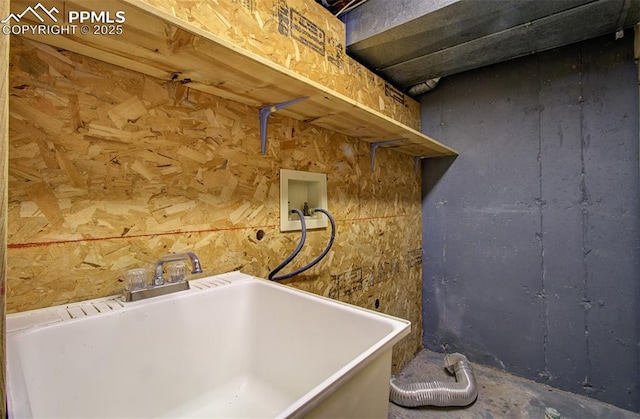 5573 Tamworth Dr, Colorado Springs, CO 80919 - laundry area featuring hookup for a washing machine