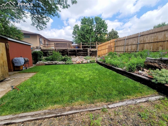 2115 Rangeview Dr, Pueblo, CO 81008 - view of yard