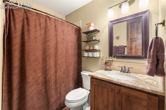11720 Smokey Hill Grv, Colorado Springs, CO 80908 - bathroom featuring vanity and curtained shower