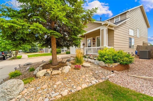 5481 Pioneer Mesa Dr, Colorado Springs, CO 80923 - view of front facade with a porch and driveway