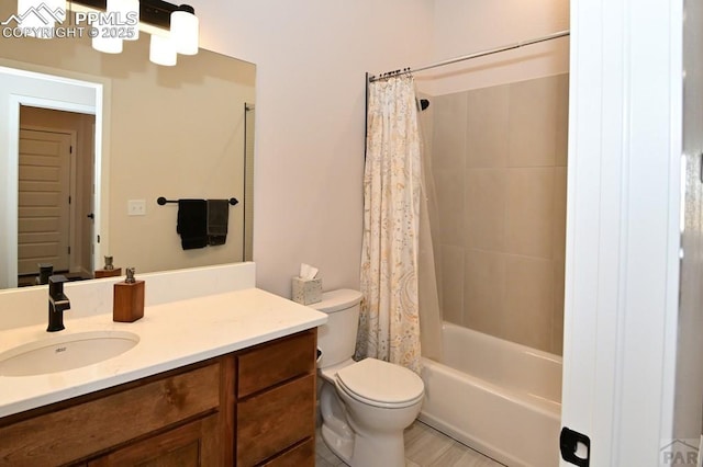 1213 E Tidy Dr, Pueblo, CO 81007 - full bathroom featuring toilet, vanity, and shower / bath combination with curtain