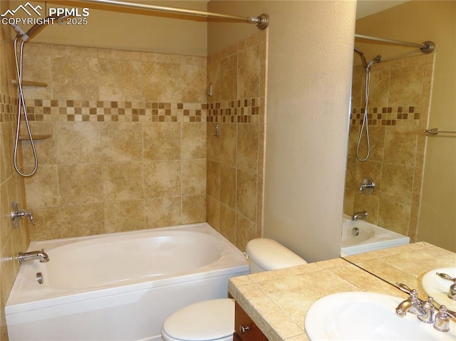 828 S Wahsatch Ave, Colorado Springs, CO 80903 - bathroom with vanity, toilet, and shower / bath combination