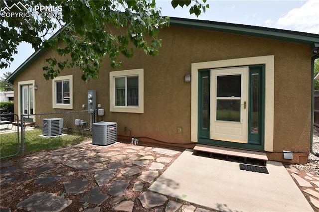 1310-1312 Market St, Colorado Springs, CO 80904 - rear view of property featuring a patio area and stucco siding