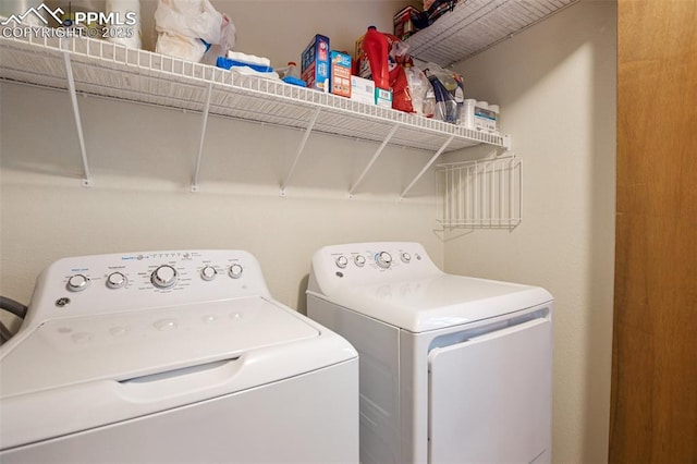 886 Cottonwood Lake Dr, Divide, CO 80814 - laundry area with washing machine and dryer