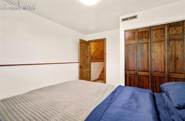 4580 Creek View Rd, Colorado Springs, CO 80908 - bedroom with a closet