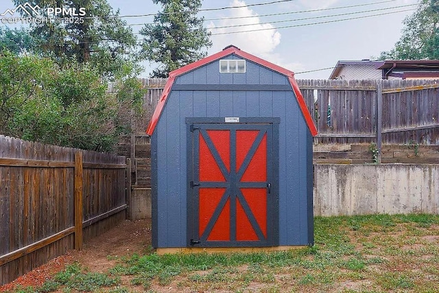 527 W Columbia St, Colorado Springs, CO 80907 - view of shed with a fenced backyard