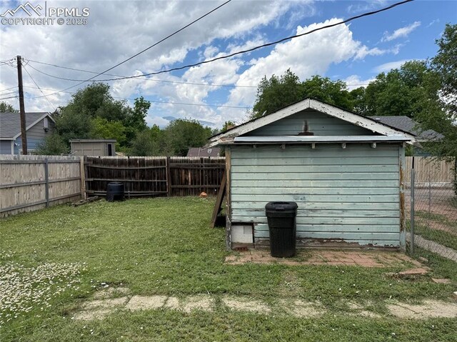 506 S Hancock Ave, Colorado Springs, CO 80903 - view of yard