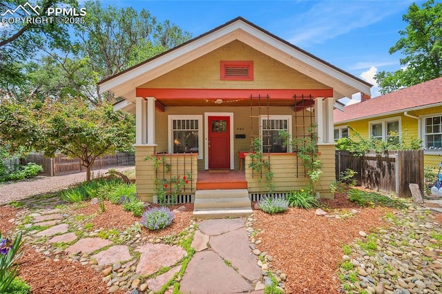 424 N Cedar St, Colorado Springs, CO 80903 - view of front facade with a porch