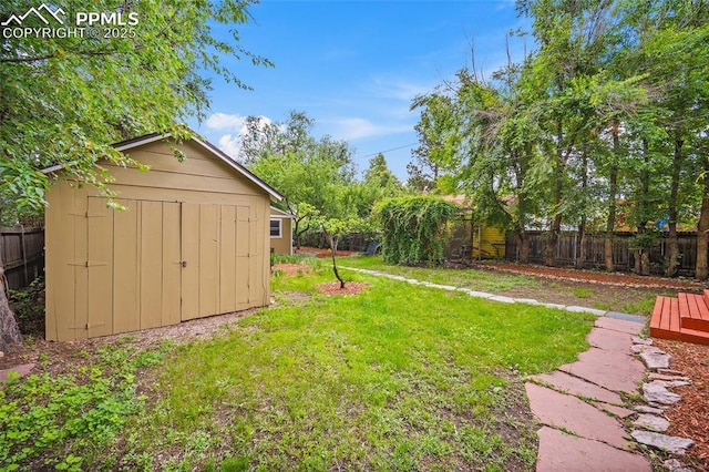 424 N Cedar St, Colorado Springs, CO 80903 - view of yard