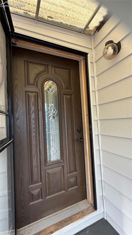 5030 Beach Ct, Denver, CO 80221 - view of exterior entry