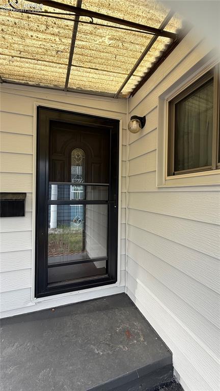 5030 Beach Ct, Denver, CO 80221 - view of property entrance