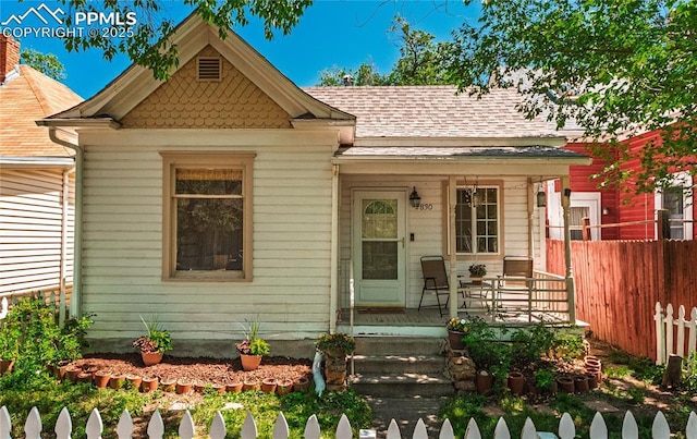 2830 W Kiowa St, Colorado Springs, CO 80904 - view of front facade featuring a porch