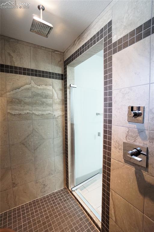 1407 Manitou Blvd, Colorado Springs, CO 80904 - full bath featuring a shower stall