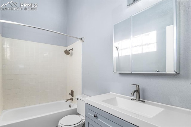3210 Van Teylingen Dr Unit E, Colorado Springs, CO 80917 - full bath with vanity and  shower combination