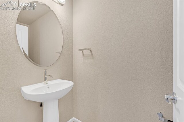 6211 Godwit Ln, Colorado Springs, CO 80925 - view of bathroom