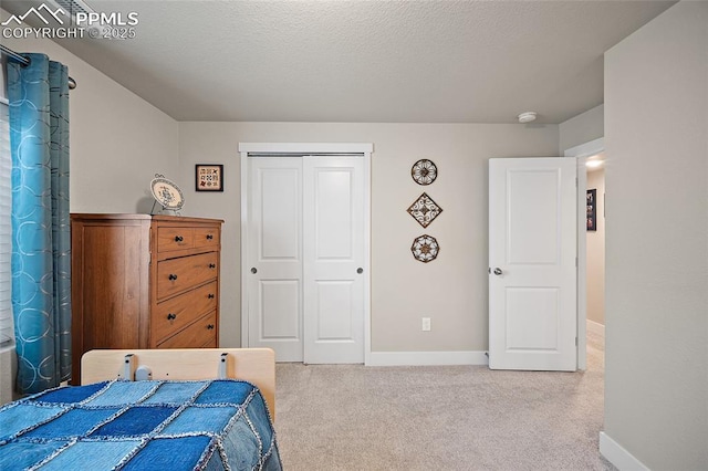 8082 Goldenray Pl, Colorado Springs, CO 80908 - carpeted bedroom featuring baseboards and a closet