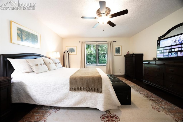2125 Glenhill Rd, Colorado Springs, CO 80906 - bedroom featuring a ceiling fan and a textured ceiling