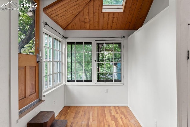 33 Minnehaha Ave, Manitou Springs, CO 80829 - unfurnished sunroom featuring a skylight and lofted ceiling