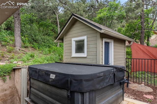 33 Minnehaha Ave, Manitou Springs, CO 80829 - view of outbuilding featuring a hot tub