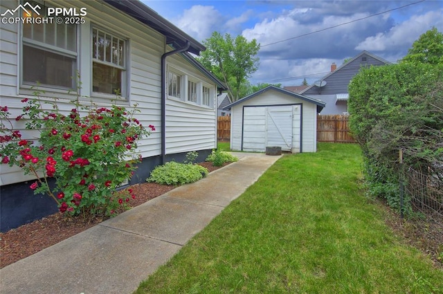 620 E Fontanero St, Colorado Springs, CO 80907 - view of yard with a shed