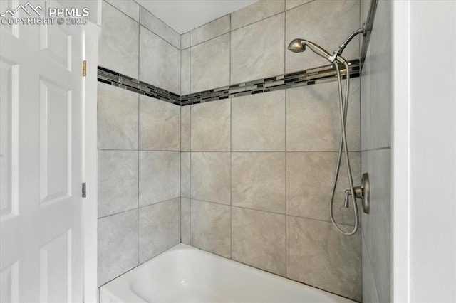 1137 Pando Ave, Colorado Springs, CO 80905 - full bath featuring shower / washtub combination