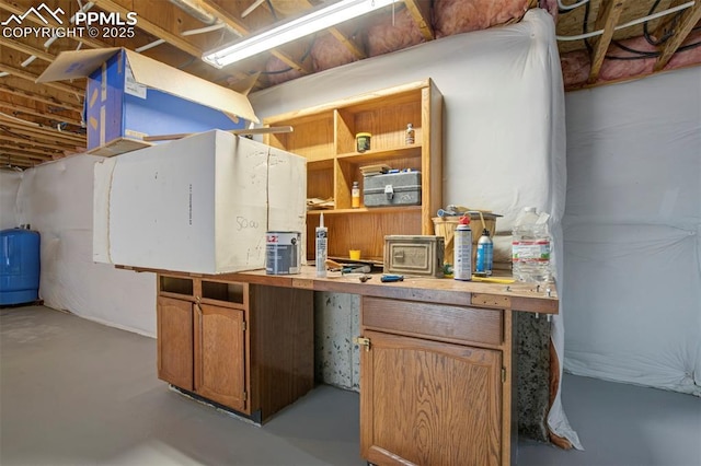 2550 Slocum Rd, Peyton, CO 80831 - unfinished basement featuring a water pressure tank
